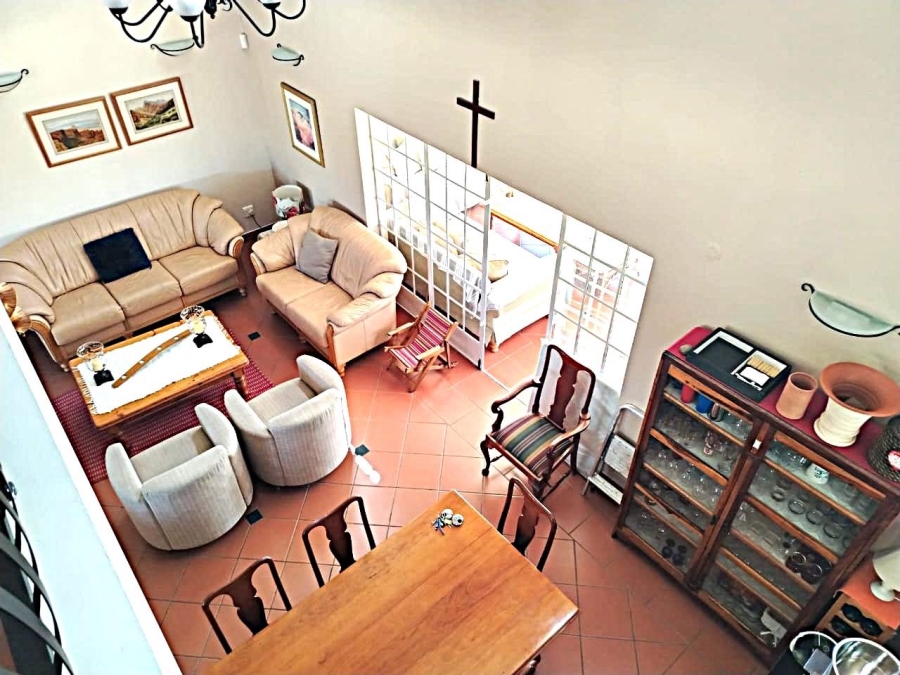 6 Bedroom Property for Sale in Vaal Dam Free State